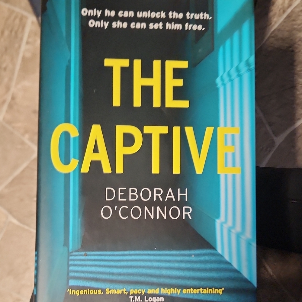 The Captive by Deborah O'Connor Book